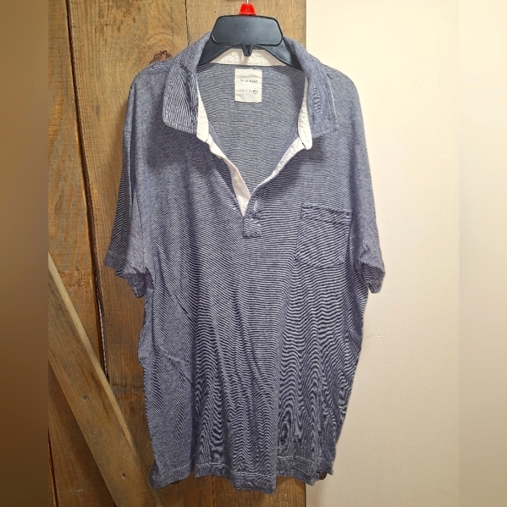 A Billy Reid short sleeve Polo shirt in a men's size XXL. Pre-loved